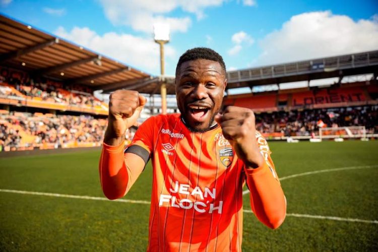 Aiyegun Tosin entre dans l’histoire après le sacre de Lorient en Ligue 2