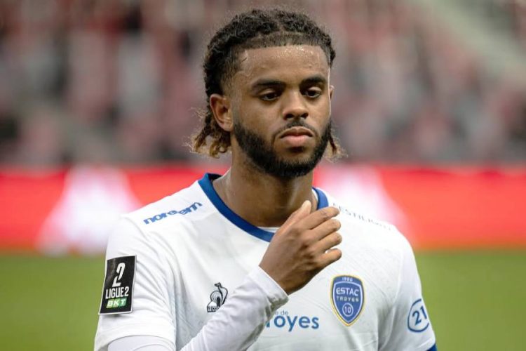 Tom Akpakoun séduit les clubs suisses