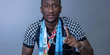 Junior Hochou : « Travail et ambition, ma feuille de route à l’Émirates FC »