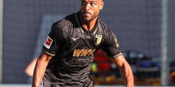 Steve Mounié fait sensation dès son premier match de la saison avec Augsbourg