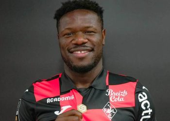 L’entraîneur de Lorient FC applaudit l’évolution de Aiyegun Tosin