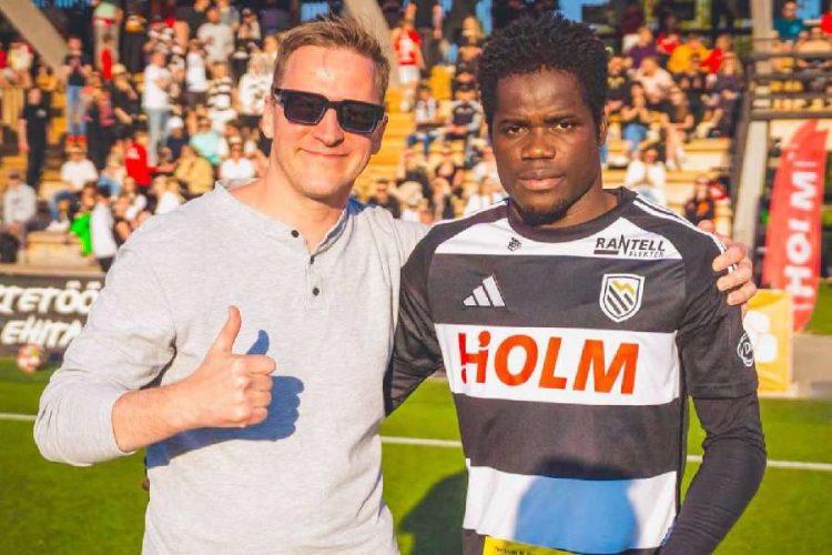 Samidou Bawa reçoit pour la deuxième fois le titre de joueur du mois au Tartu JK Welco