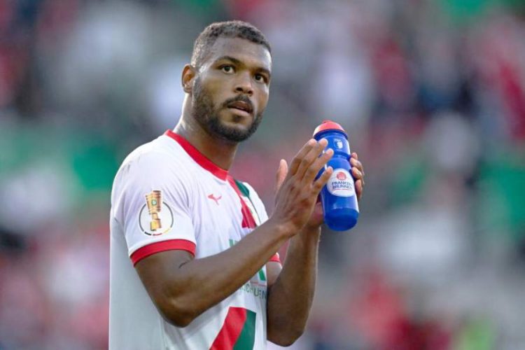 La Turquie entre dans la course pour Steve Mounié